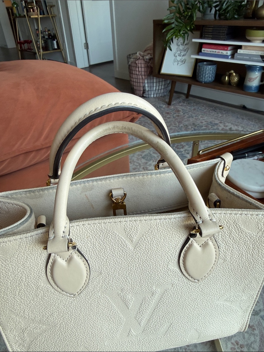 Louis Vuitton OnTheGo PM Cream with Gold Hardware - Picture 9 of 11